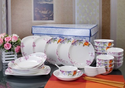 桂玉瓷32頭中餐具秋日私語盤碗套裝——廣西三環的精工之作